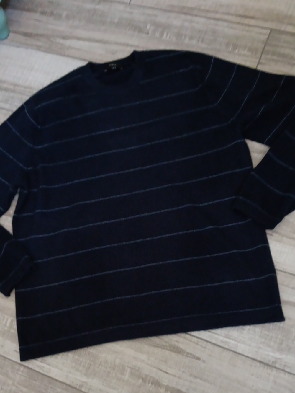 VINCE..CASHMERE..